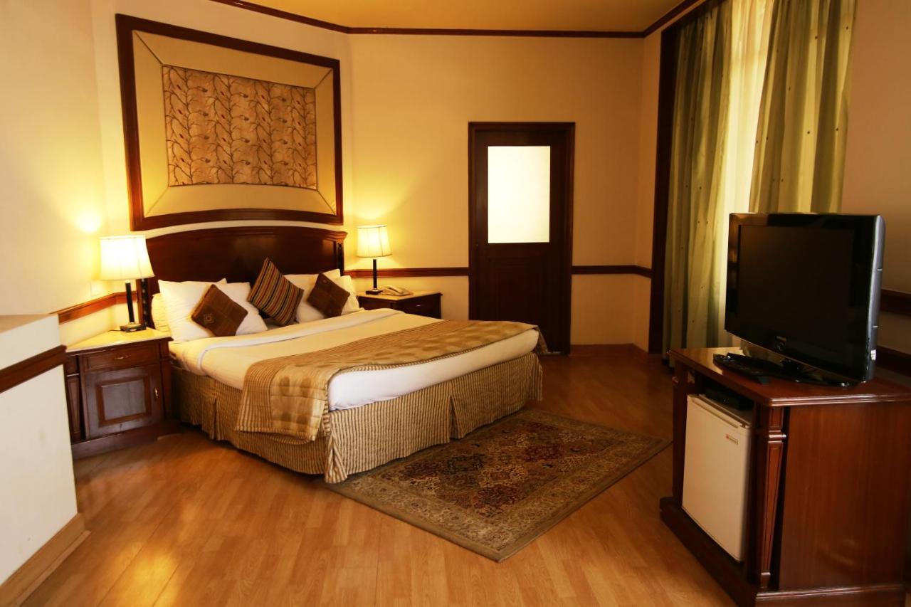 Hotel President Jalandhar Extérieur photo
